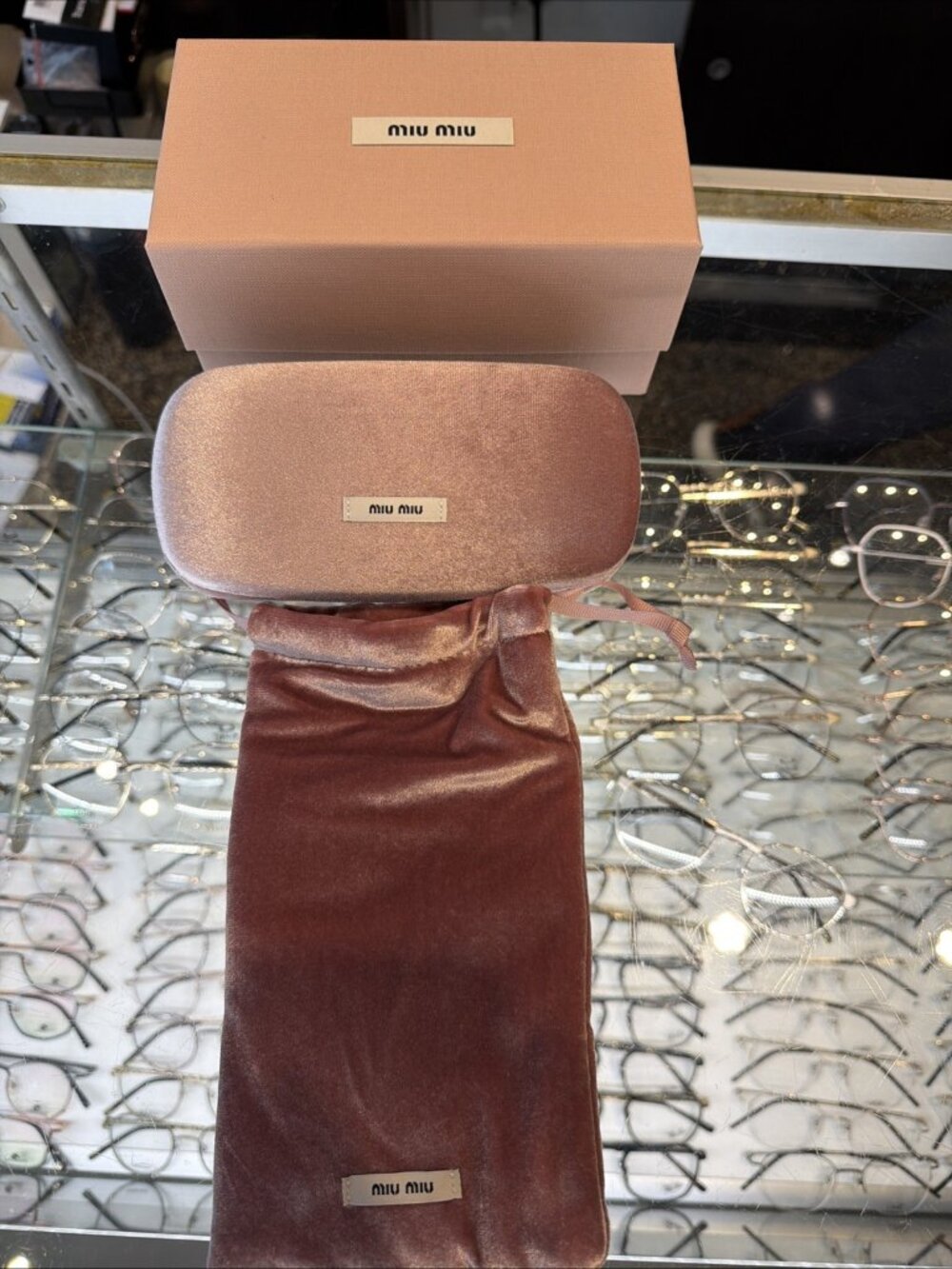 MIU MIU HARD VELVET PINK CLAMSHELL GLASSES CASE